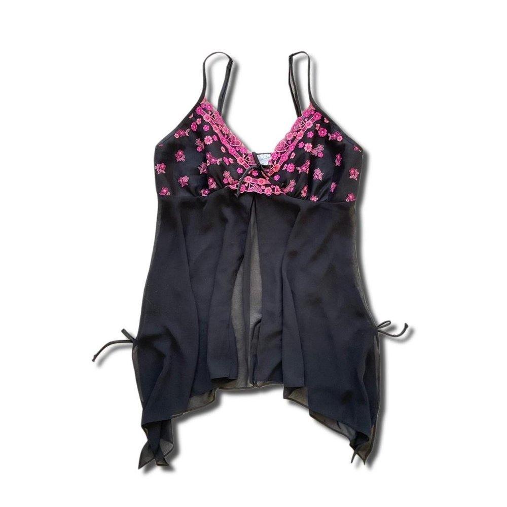 Gorgeous Floral Detail Sheer Chemise Top